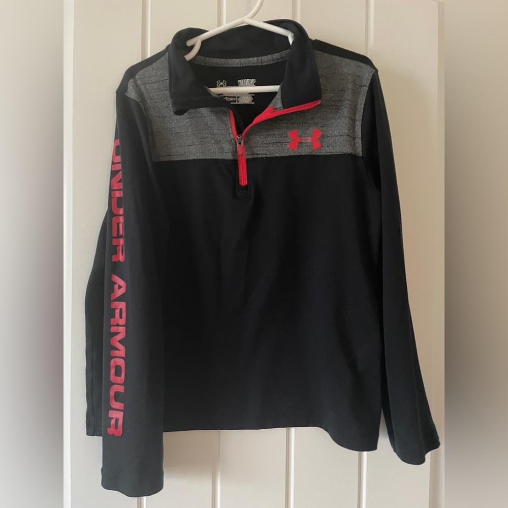Under Armour boys Small